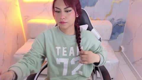 Snapshot of noa_tp chatting on November 25, 2025, 12:27 pm Noa online show from November 25, 2025, 12:27 pm