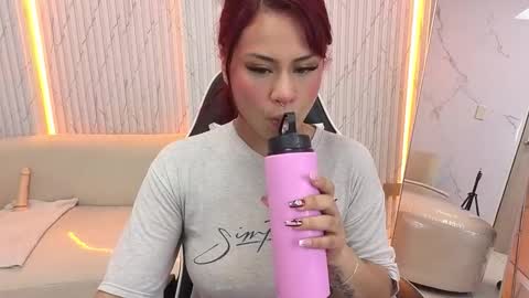 Snapshot of noa_tp chatting on November 28, 2025, 1:03 pm Noa online show from November 28, 2025, 1:03 pm