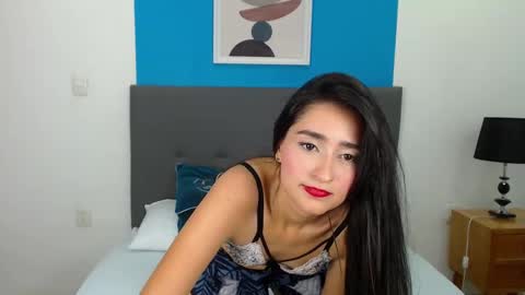 Snapshot of noaah_smith_ chatting on December 20, 2024, 3:21 pm N O A A H online show from December 20, 2024, 3:21 pm