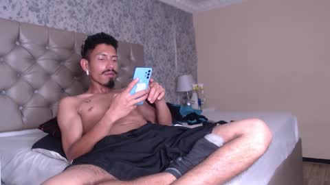 Snapshot of noaahtylor chatting on March 3, 2026, 7:25 am Noah online show from March 3, 2026, 7:25 am