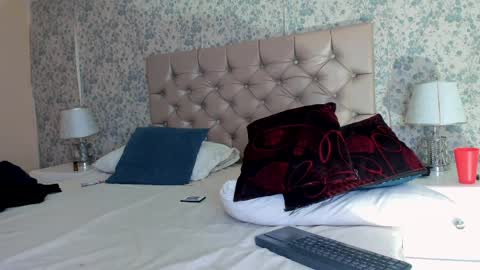 Snapshot of noaahtylor chatting on April 11, 2026, 7:45 am Noah online show from April 11, 2026, 7:45 am