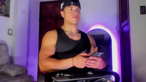 noah_223 online show from June 23, 2026, 2:31 am