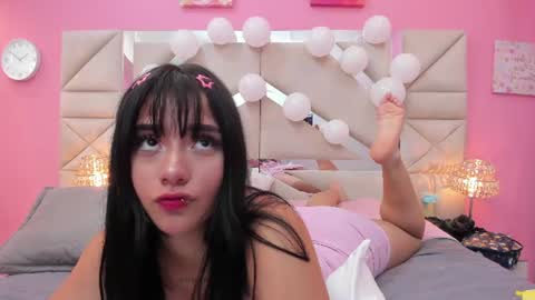 Zoe  online show from July 20, 2026, 7:38 pm