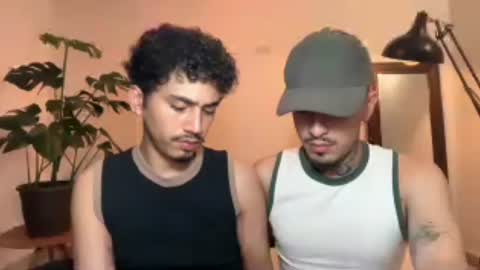 noah_and_steven online show from June 19, 2026, 1:32 am