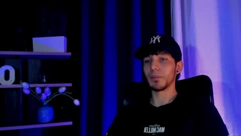 Noah Brigth online show from October 30, 2025, 1:51 am