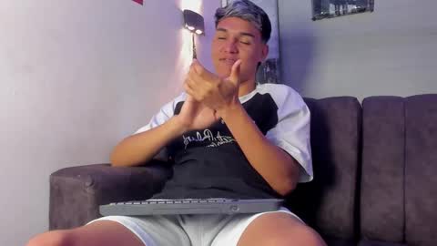 Snapshot of noah_carter66 chatting on October 16, 2025, 12:50 pm noah online show from October 16, 2025, 12:50 pm