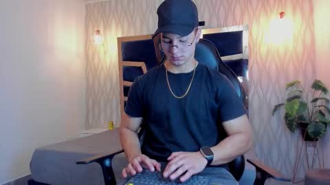 Noah online show from March 18, 2026, 5:27 pm