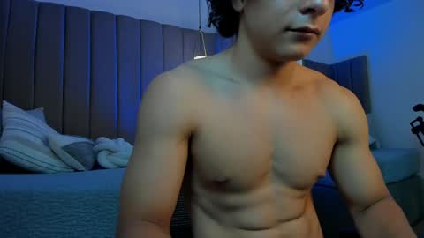 noah_delacroix online show from May 28, 2026, 12:19 am