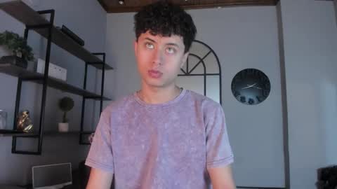 noah_dupont_ online show from February 6, 2026, 11:57 am