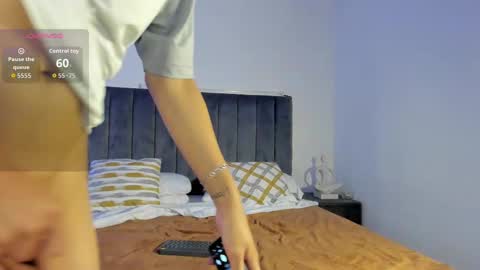 Snapshot of noah_jayden chatting on October 9, 2025, 7:01 pm Noah Jayden online show from October 9, 2025, 7:01 pm