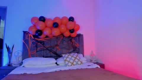 Snapshot of noah_jayden chatting on October 31, 2025, 6:42 pm Noah Jayden online show from October 31, 2025, 6:42 pm