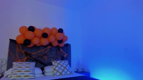 Snapshot of noah_jayden chatting on November 1, 2025, 6:32 pm Noah Jayden online show from November 1, 2025, 6:32 pm