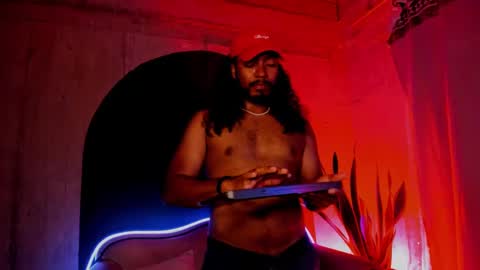 Snapshot of noah_jones__ chatting on December 11, 2024, 4:28 am Noah online show from December 11, 2024, 4:28 am