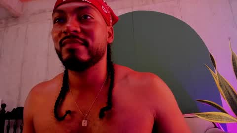 Snapshot of noah_jones__ chatting on January 18, 2025, 8:09 pm Noah online show from January 18, 2025, 8:09 pm