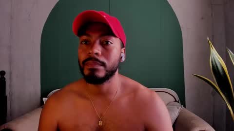 Snapshot of noah_jones__ chatting on February 21, 2025, 9:00 pm Noah online show from February 21, 2025, 9:00 pm