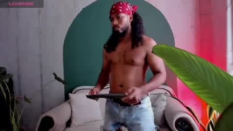 Noah online show from April 25, 2026, 3:42 pm