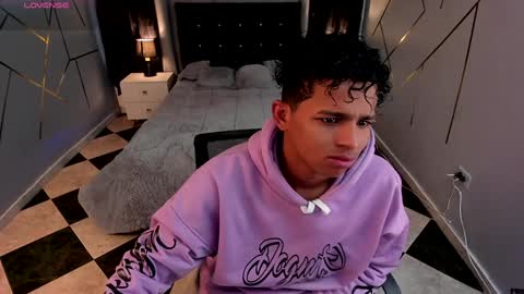 Snapshot of noah_smith04 chatting on January 24, 2025, 12:41 pm noah_smith04 online show from January 24, 2025, 12:41 pm
