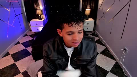 Snapshot of noah_smith04 chatting on January 26, 2025, 12:54 pm noah_smith04 online show from January 26, 2025, 12:54 pm