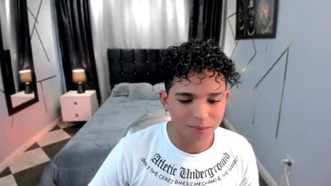 Snapshot of noah_smith04 chatting on February 28, 2025, 1:14 pm noah_smith04 online show from February 28, 2025, 1:14 pm