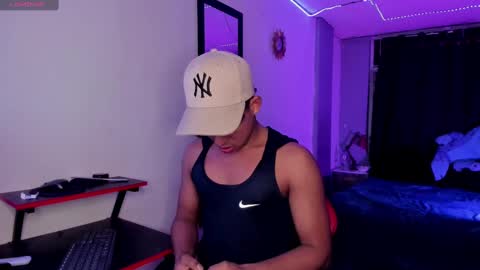 Snapshot of noah_smith04 chatting on September 14, 2025, 11:04 pm noah_smith04 online show from September 14, 2025, 11:04 pm