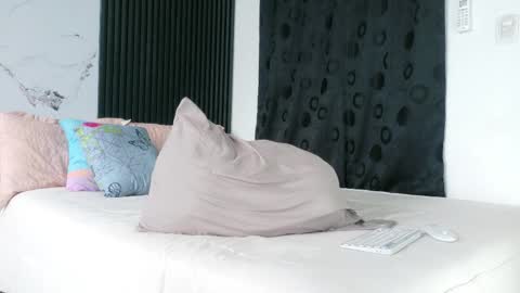 noah tyler  online show from March 27, 2026, 6:51 pm