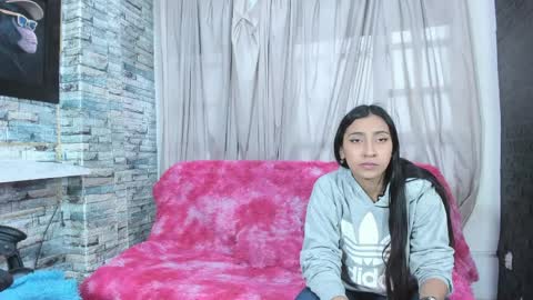 Noahandbunny online show from April 7, 2026, 11:10 am