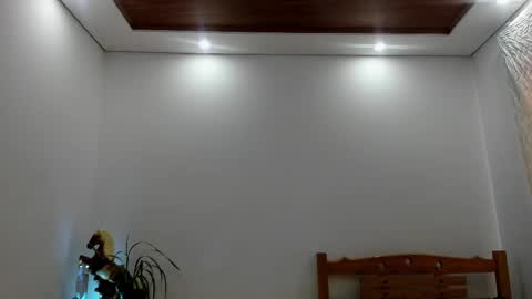 LIAM- noah online show from October 19, 2025, 3:01 pm