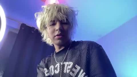 Noah online show from March 17, 2026, 1:43 am