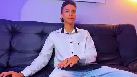 noahh_sky online show from April 29, 2026, 3:32 am