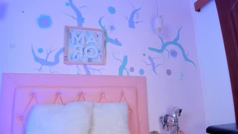 noahperezz online show from November 9, 2025, 12:31 am