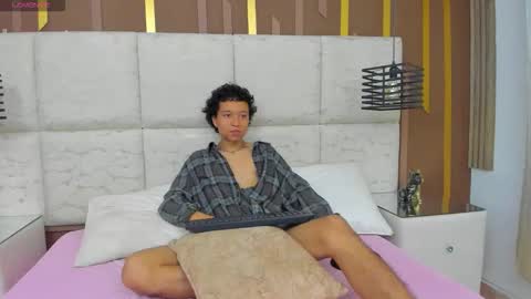 NobaCortez online show from April 11, 2026, 2:49 am