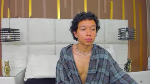 NobaCortez online show from April 15, 2026, 2:40 am