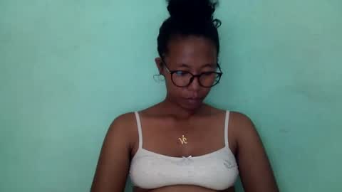 noellah online show from March 6, 2025, 12:52 pm