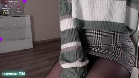 noelleneptune online show from March 31, 2026, 3:01 pm