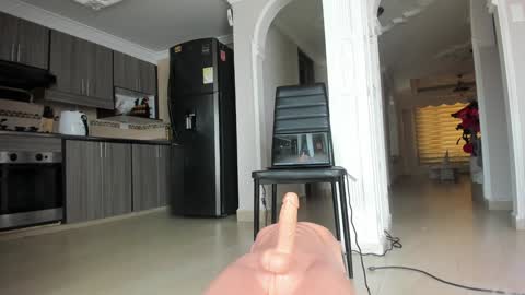  In instagram dayhannanoemi online show from February 10, 2026, 3:49 pm