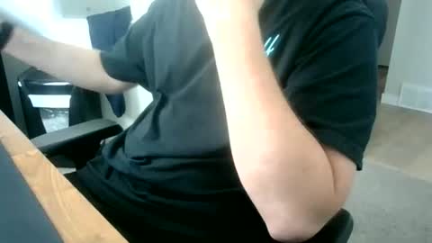 Snapshot of noface_hubby chatting on June 26, 2026, 5:39 pm noface_hubby online show from June 26, 2026, 5:39 pm