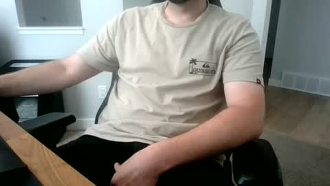 Snapshot of noface_hubby chatting on July 7, 2026, 5:17 pm noface_hubby online show from July 7, 2026, 5:17 pm