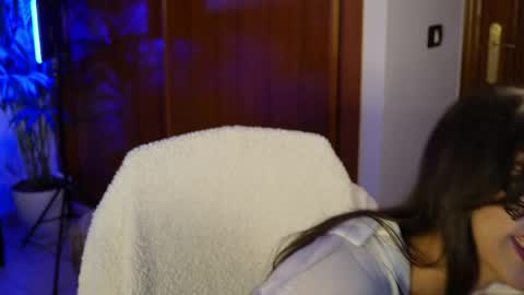 Ivy online show from April 8, 2026, 11:27 pm