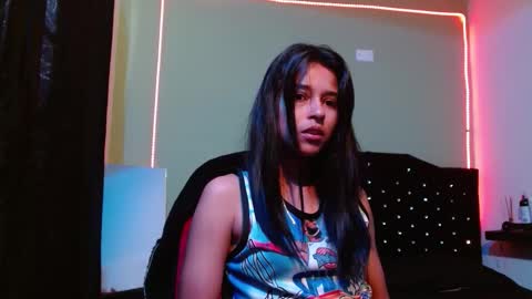 Noha Thomson online show from September 25, 2025, 8:12 pm
