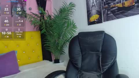 Snapshot of nolan_twink chatting on February 15, 2025, 6:23 pm Nolan online show from February 15, 2025, 6:23 pm