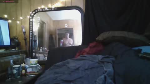 Noliana online show from November 9, 2025, 1:26 am