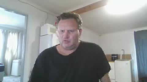 Nollie online show from October 18, 2025, 7:20 am