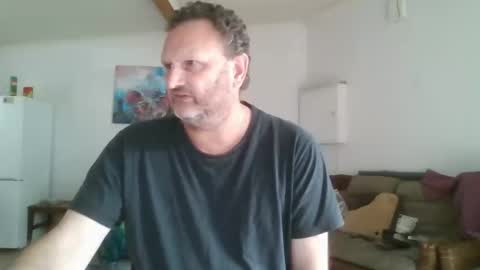 Nollie online show from April 3, 2026, 6:33 am