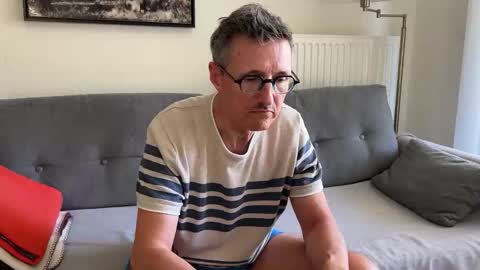 nolo34 online show from April 8, 2026, 1:44 pm