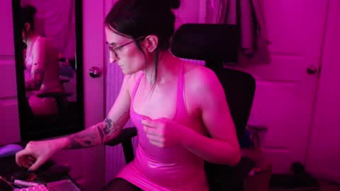 Nolynn online show from March 11, 2026, 2:34 pm