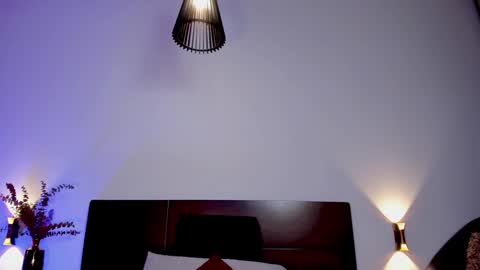 Nora Da Silva online show from December 4, 2024, 12:30 am