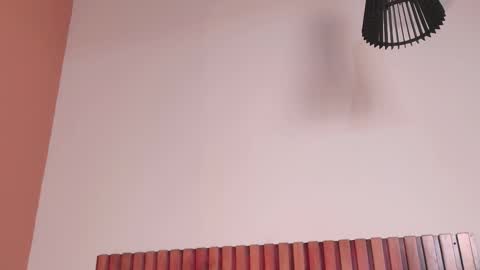 Nora Da Silva online show from September 29, 2025, 11:31 pm