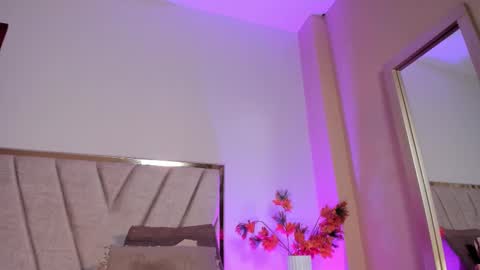 Snapshot of nora_dasilva chatting on February 3, 2026, 6:22 am Nora Da Silva online show from February 3, 2026, 6:22 am