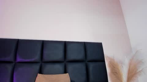 Snapshot of nora_dasilva chatting on February 5, 2026, 1:10 am Nora Da Silva online show from February 5, 2026, 1:10 am