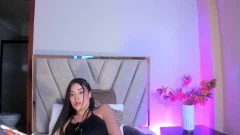 Snapshot of nora_dasilva chatting on February 11, 2026, 11:43 pm Nora Da Silva online show from February 11, 2026, 11:43 pm